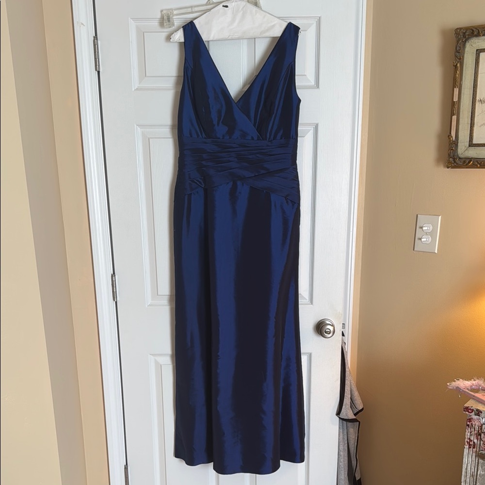 Elegant Blue Sleeveless Dress